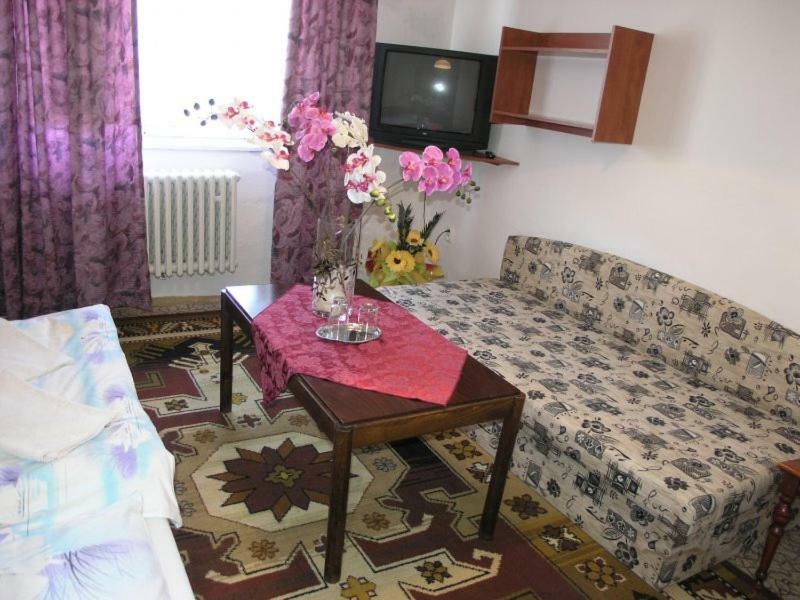 Hotel Biela Labut Michalovce Esterno foto
